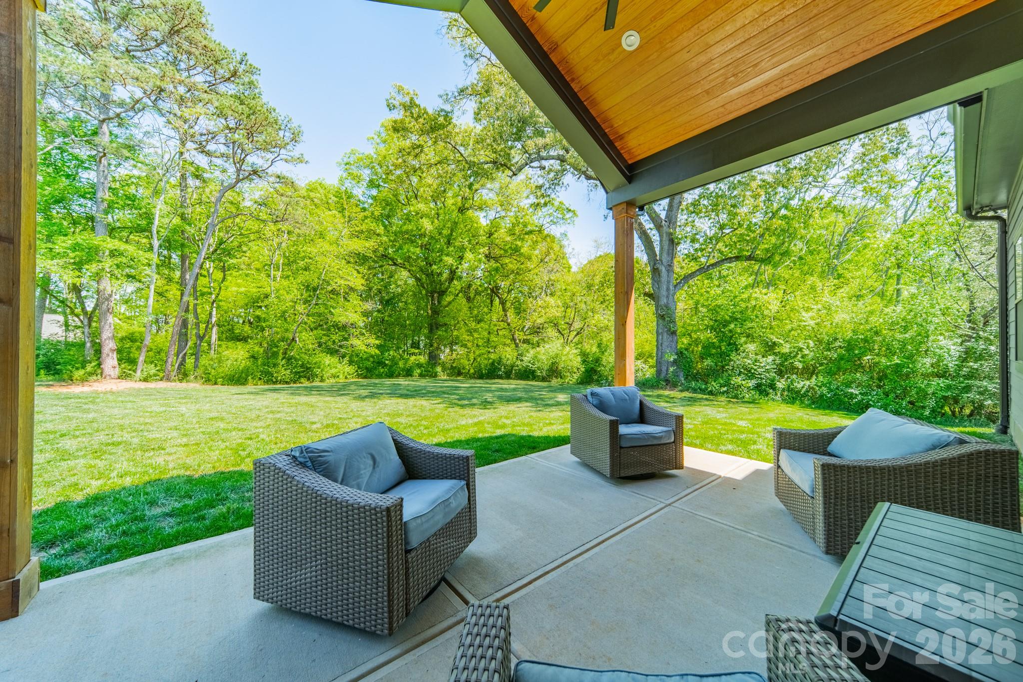 5201 Meadowland Parkway — Monroe