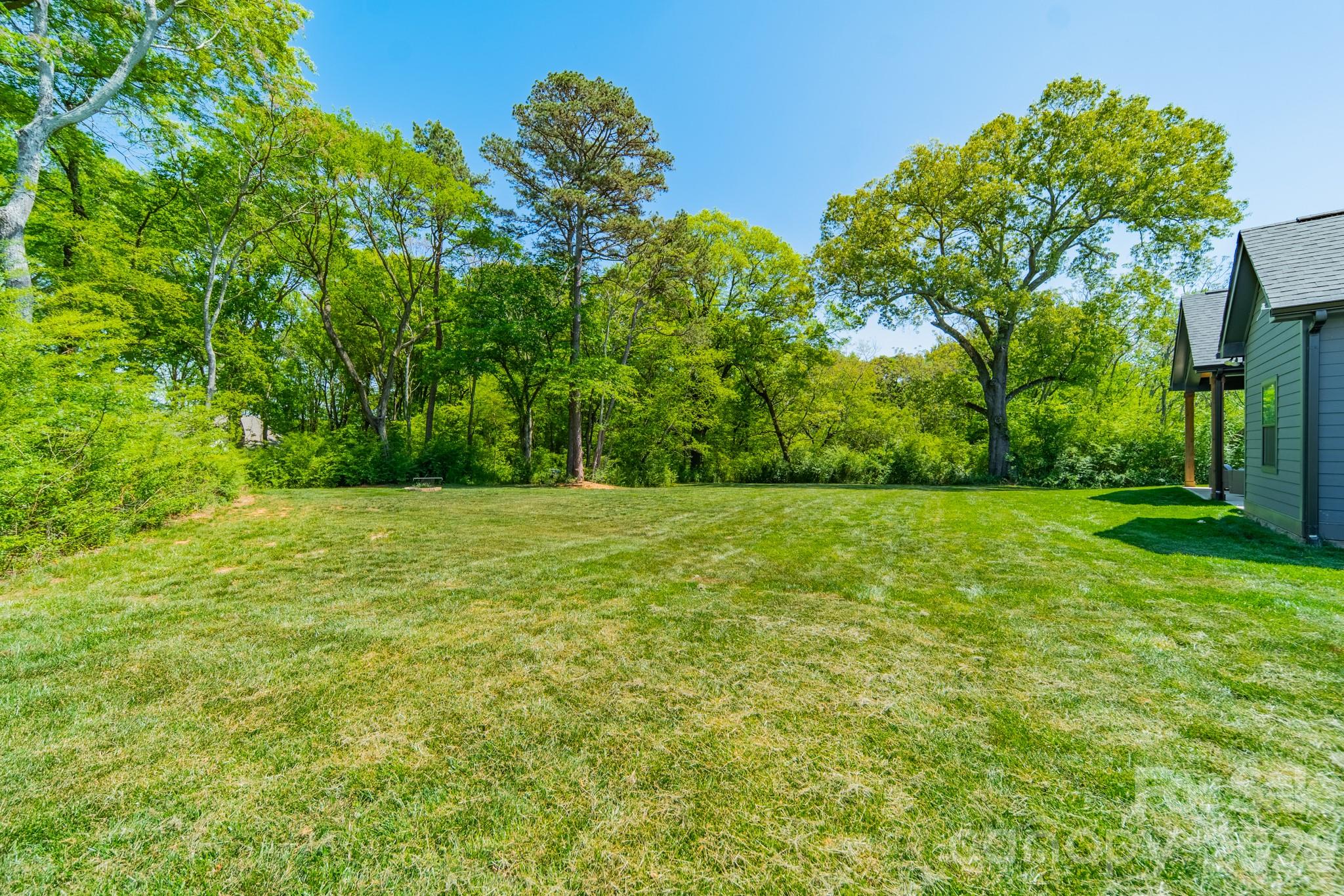 5201 Meadowland Parkway — Monroe