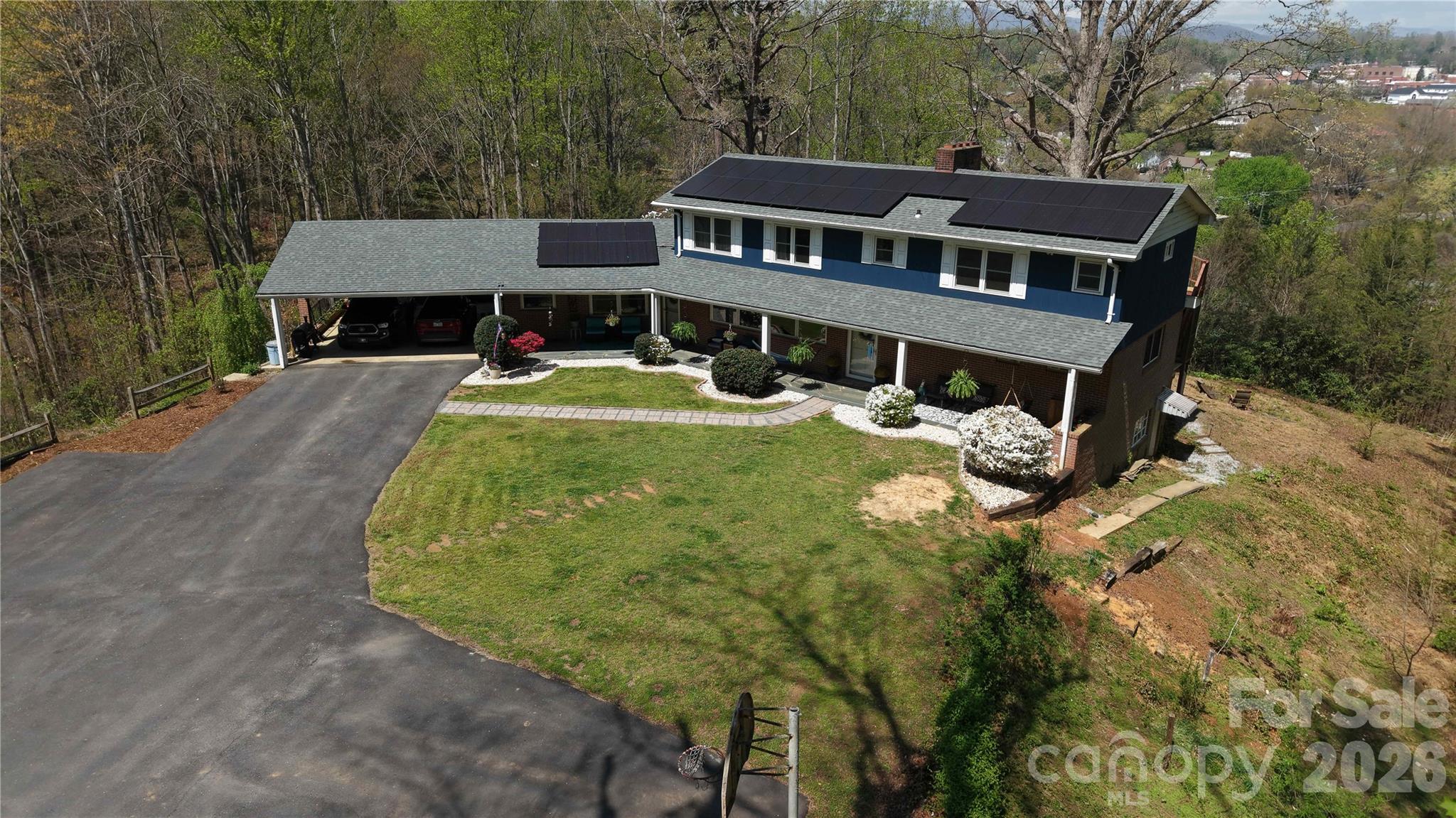 56 E Glenview Street — Marion