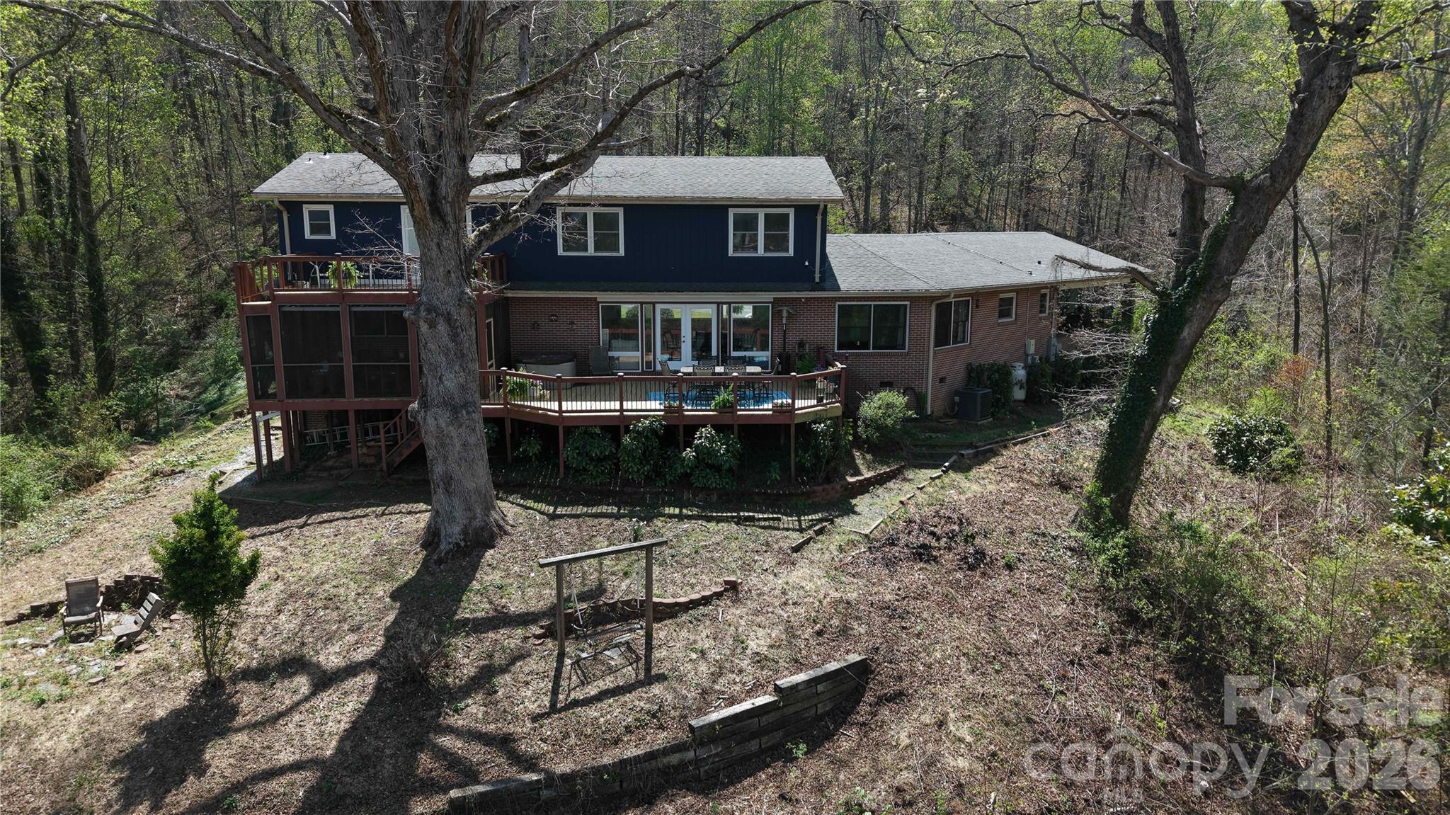 56 E Glenview Street — Marion