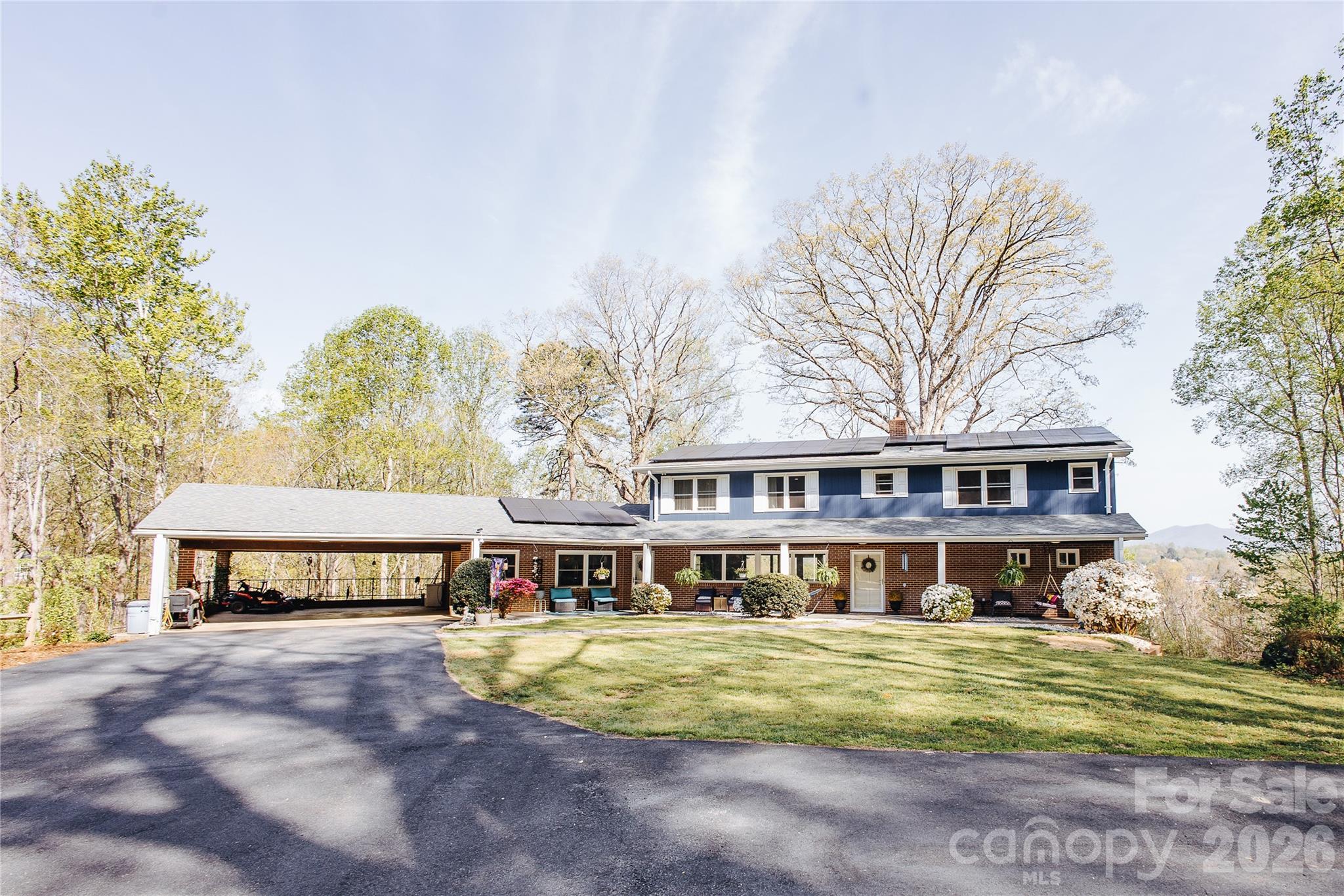 56 E Glenview Street — Marion