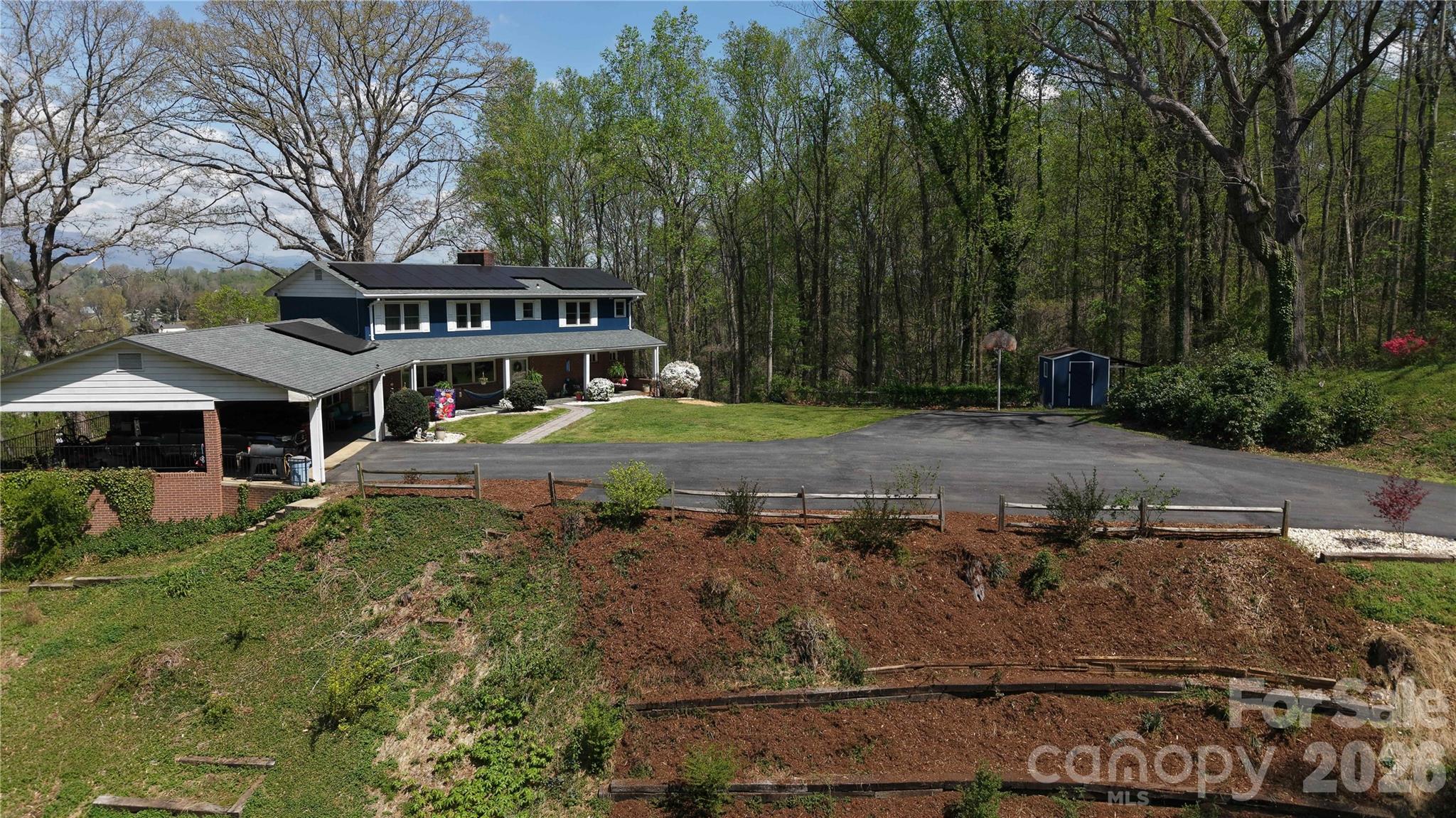 56 E Glenview Street — Marion