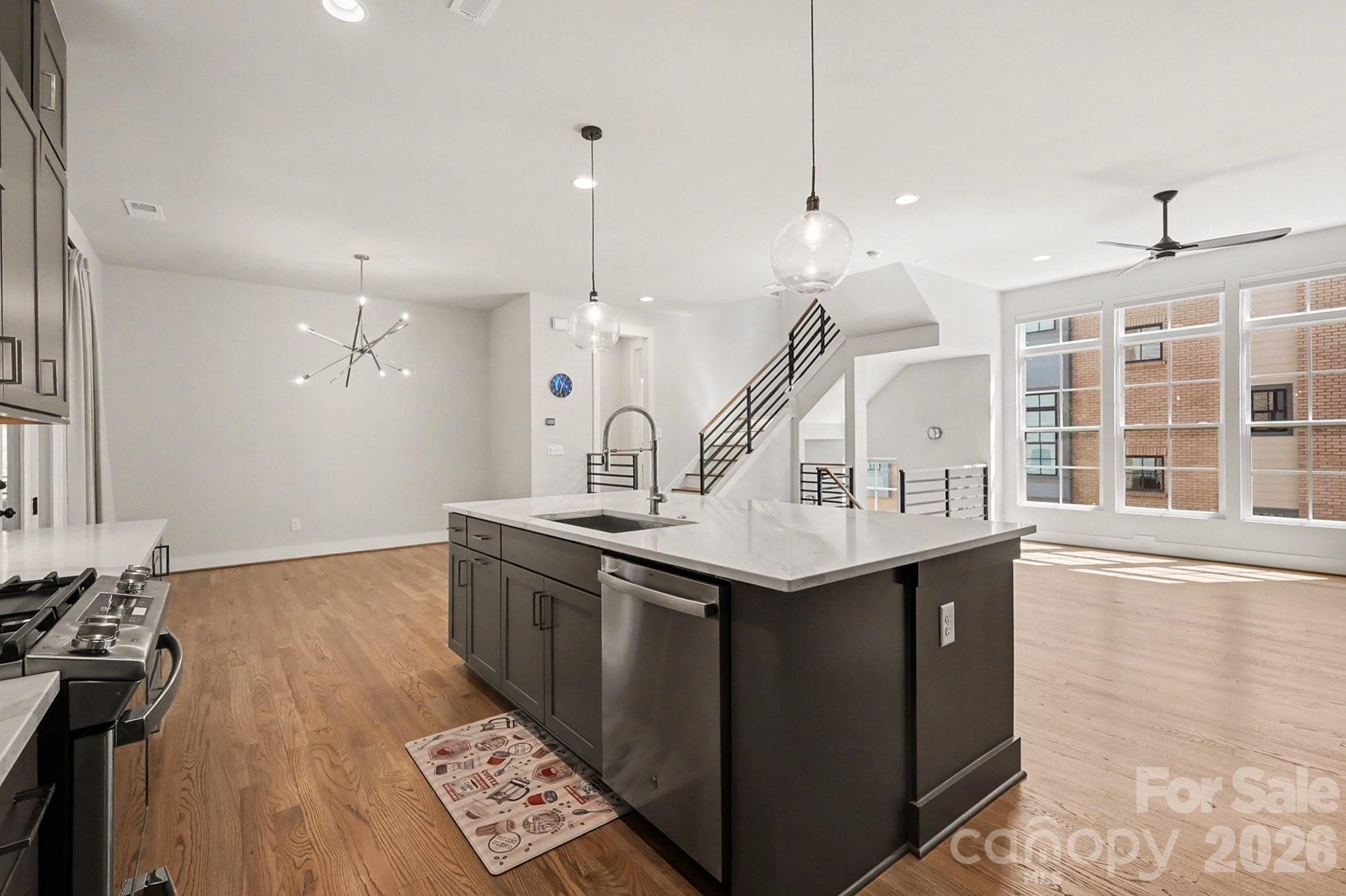 816 Madison Glen Lane — Charlotte