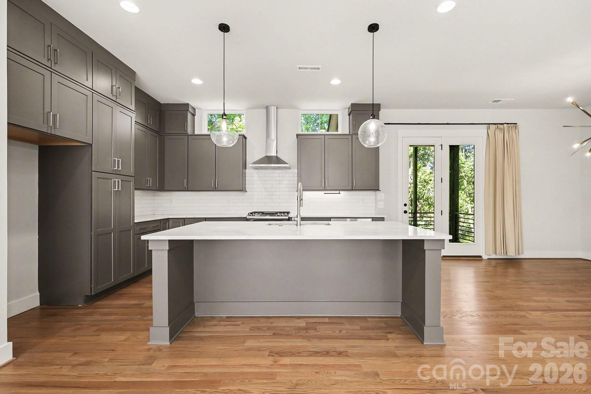816 Madison Glen Lane — Charlotte