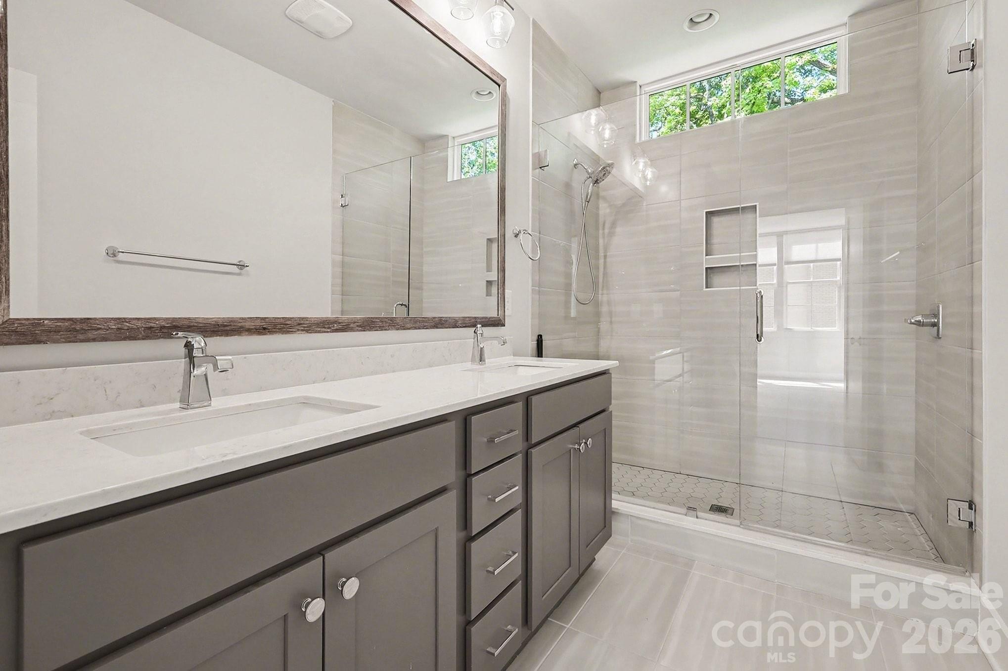 816 Madison Glen Lane — Charlotte