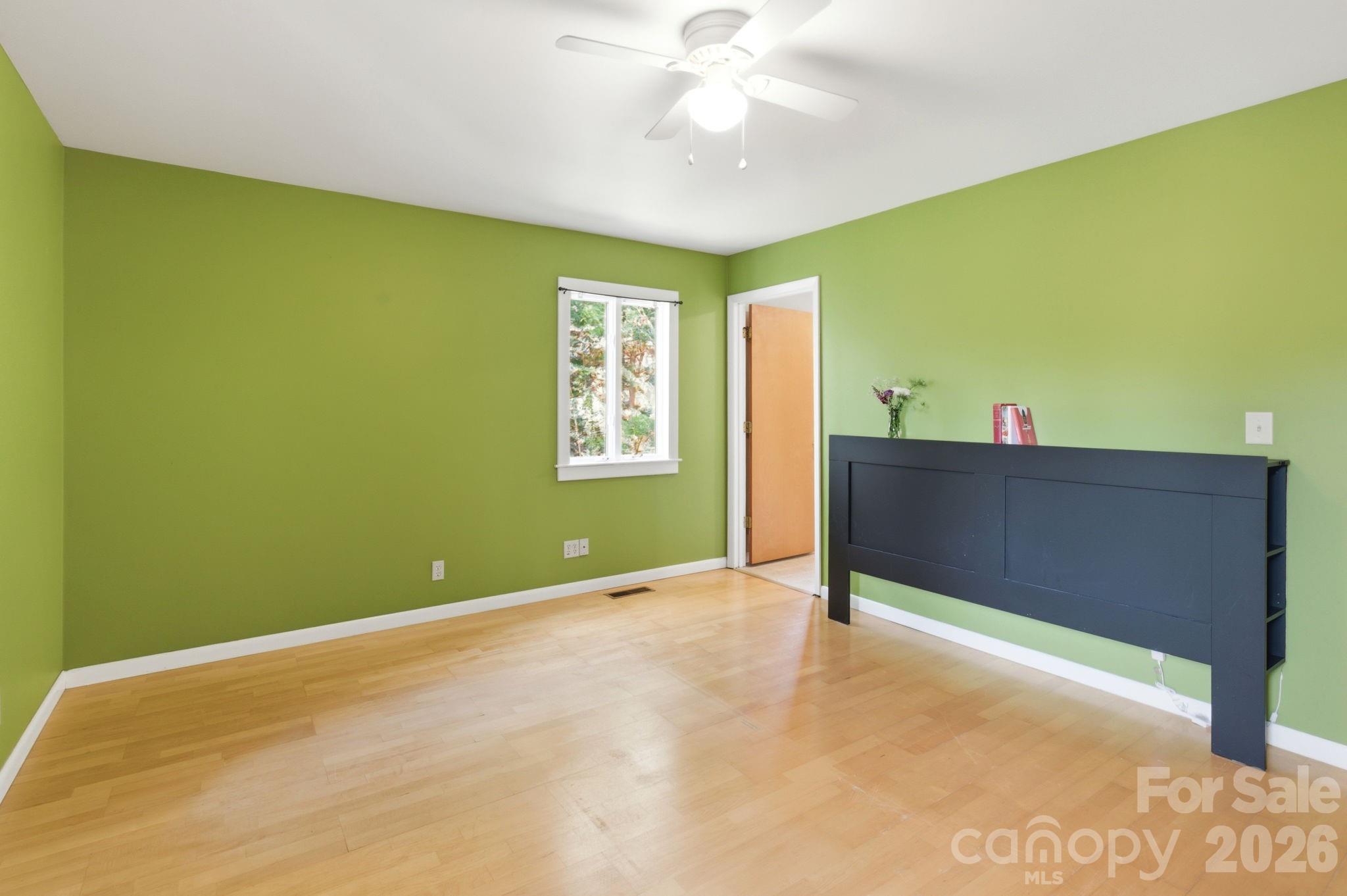 120 42nd Avenue Circle NE — Hickory