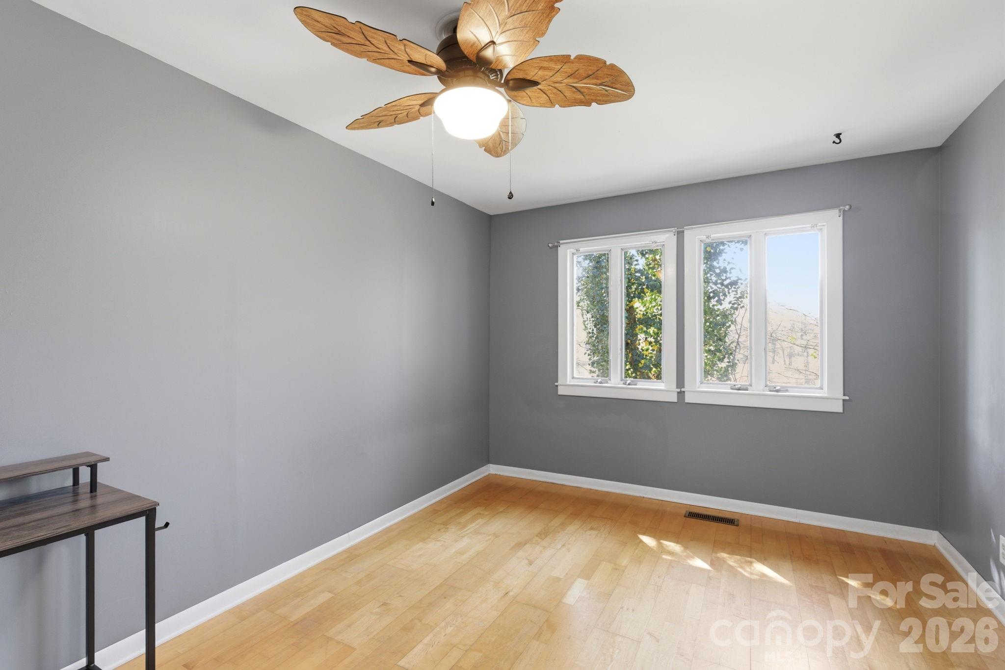 120 42nd Avenue Circle NE — Hickory