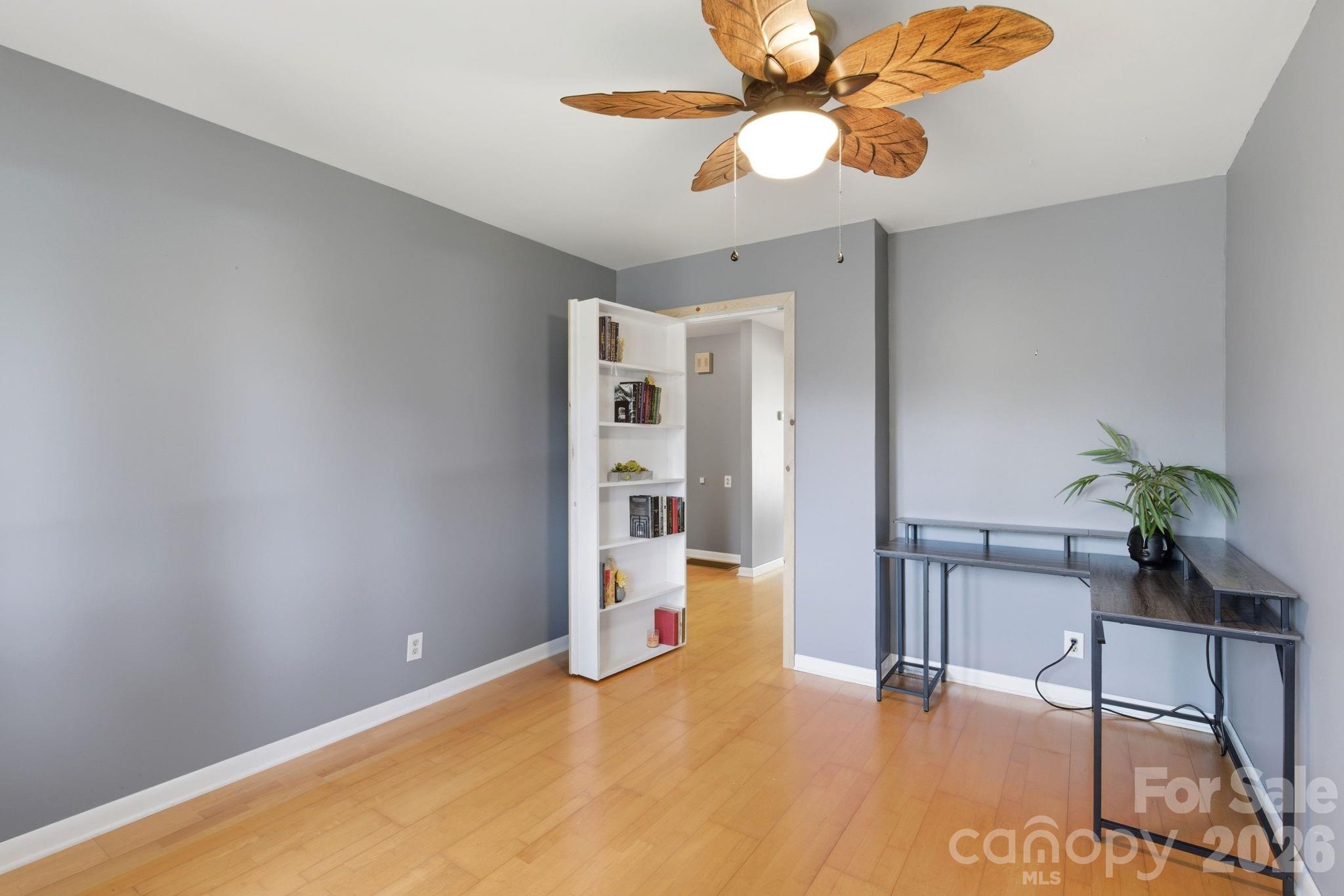 120 42nd Avenue Circle NE — Hickory