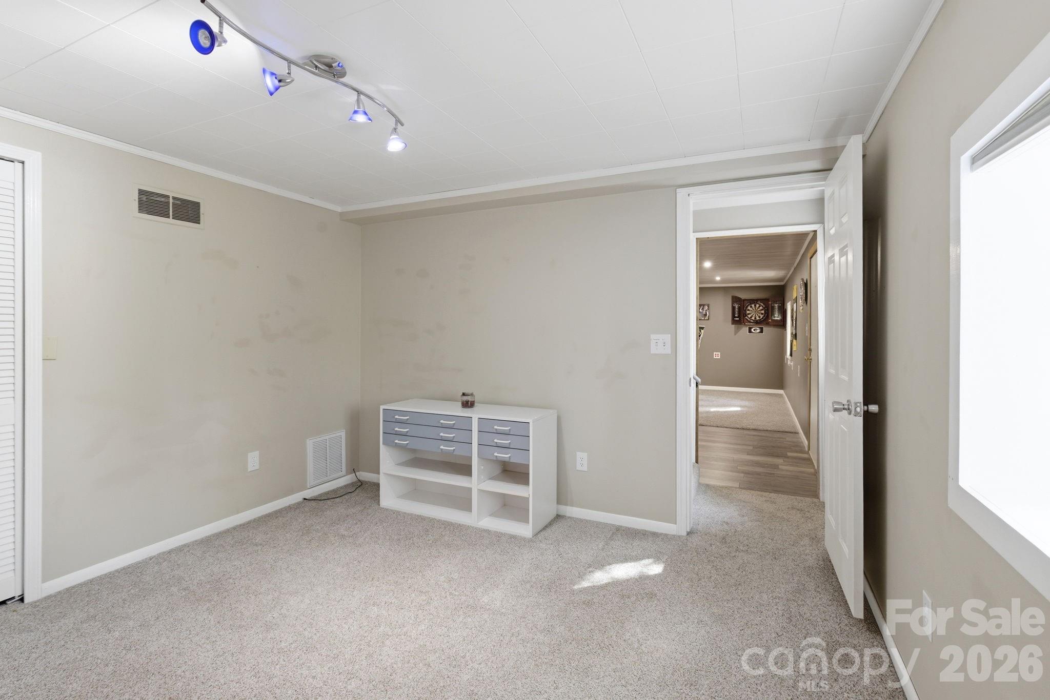 120 42nd Avenue Circle NE — Hickory