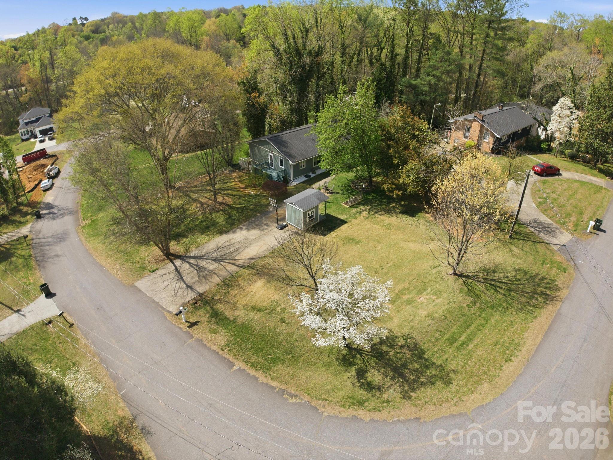120 42nd Avenue Circle NE — Hickory