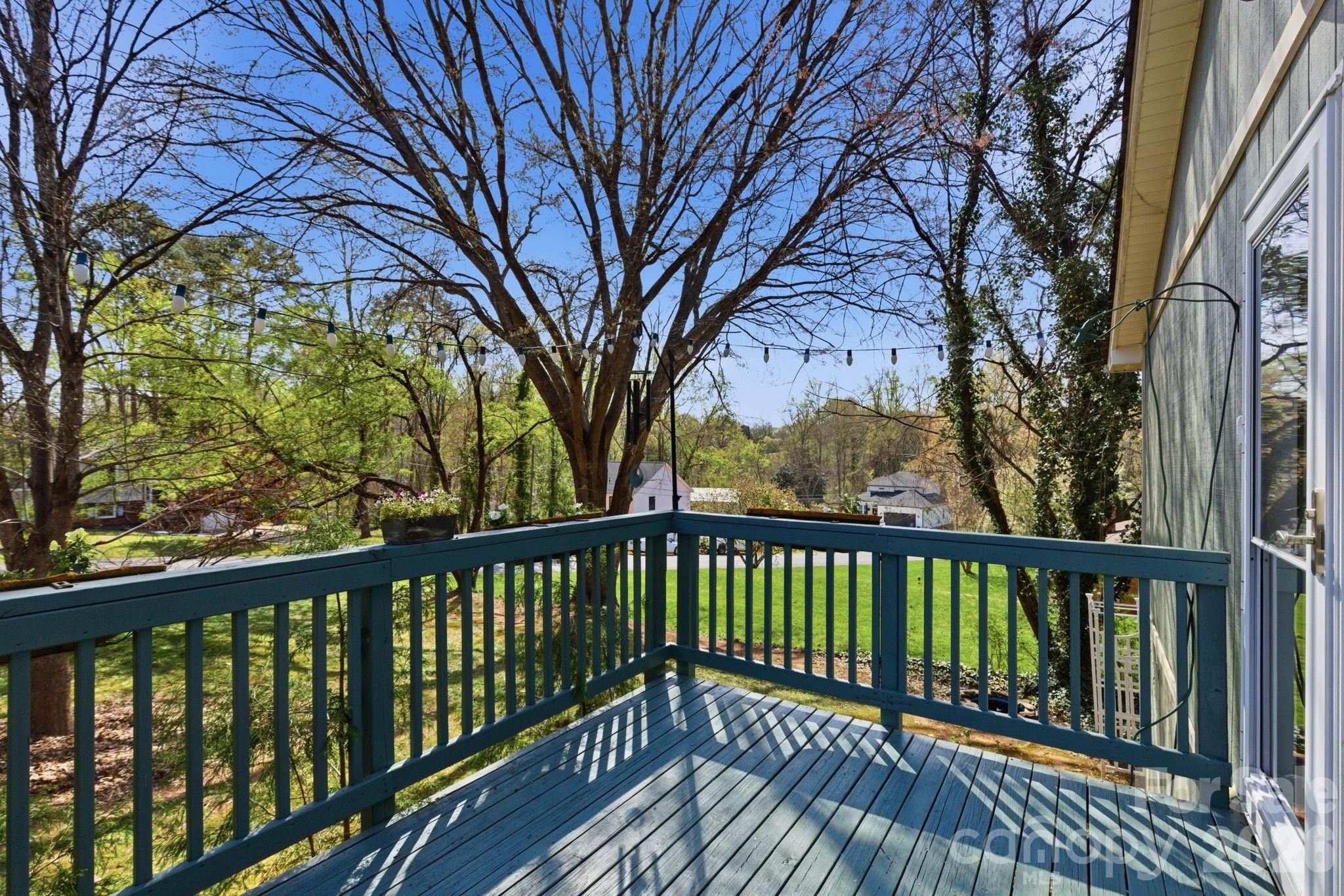 120 42nd Avenue Circle NE — Hickory