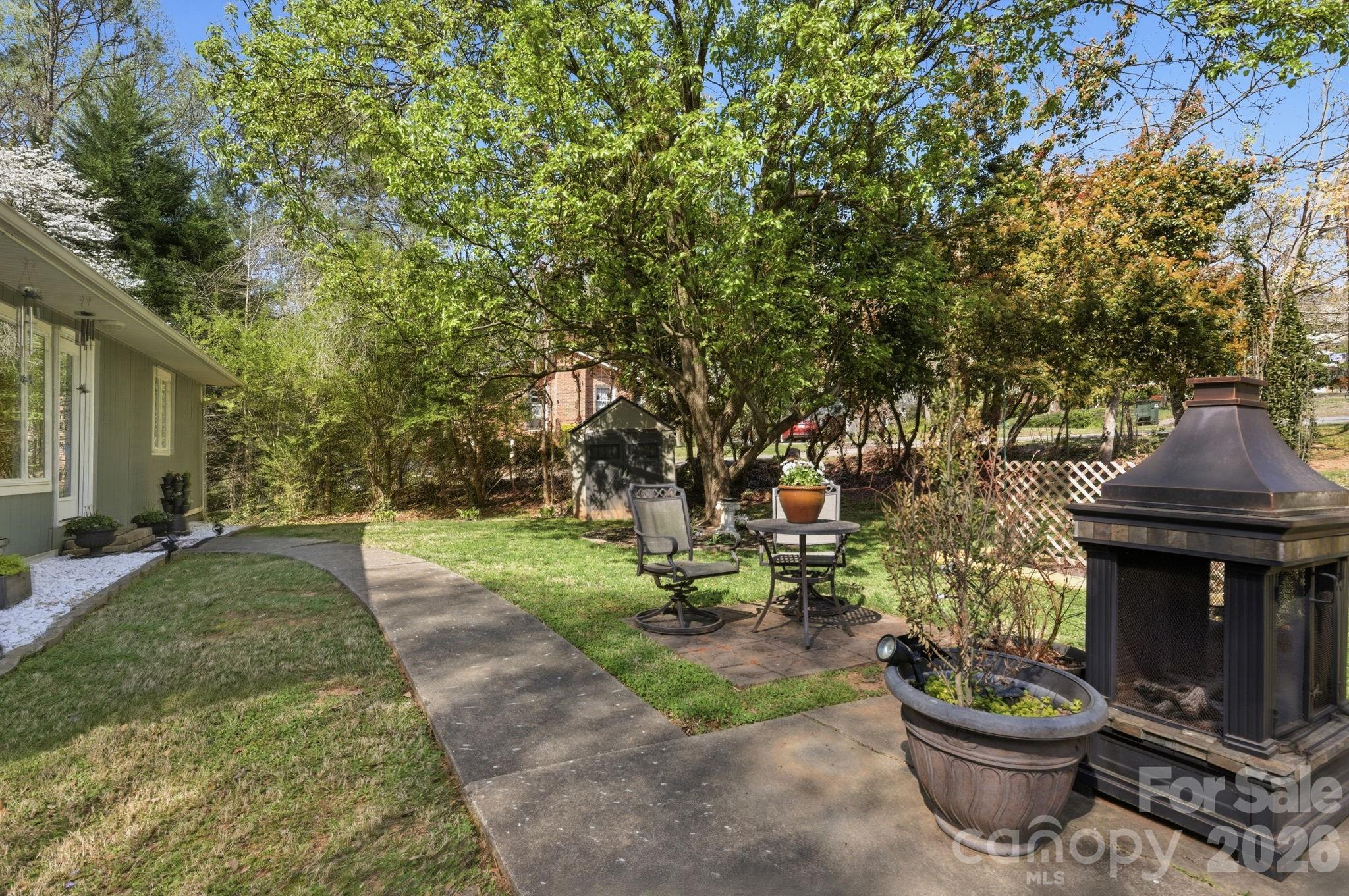 120 42nd Avenue Circle NE — Hickory