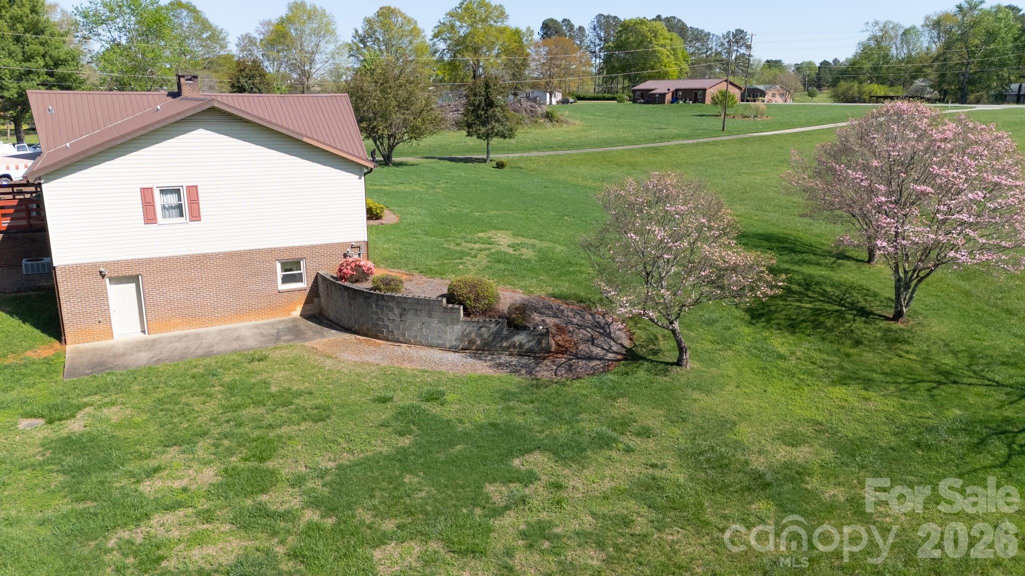 1368 Cajah Mountain Road — Hudson