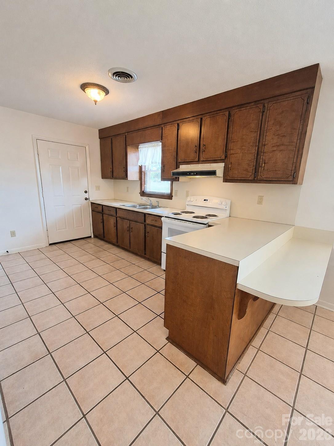1368 Cajah Mountain Road — Hudson