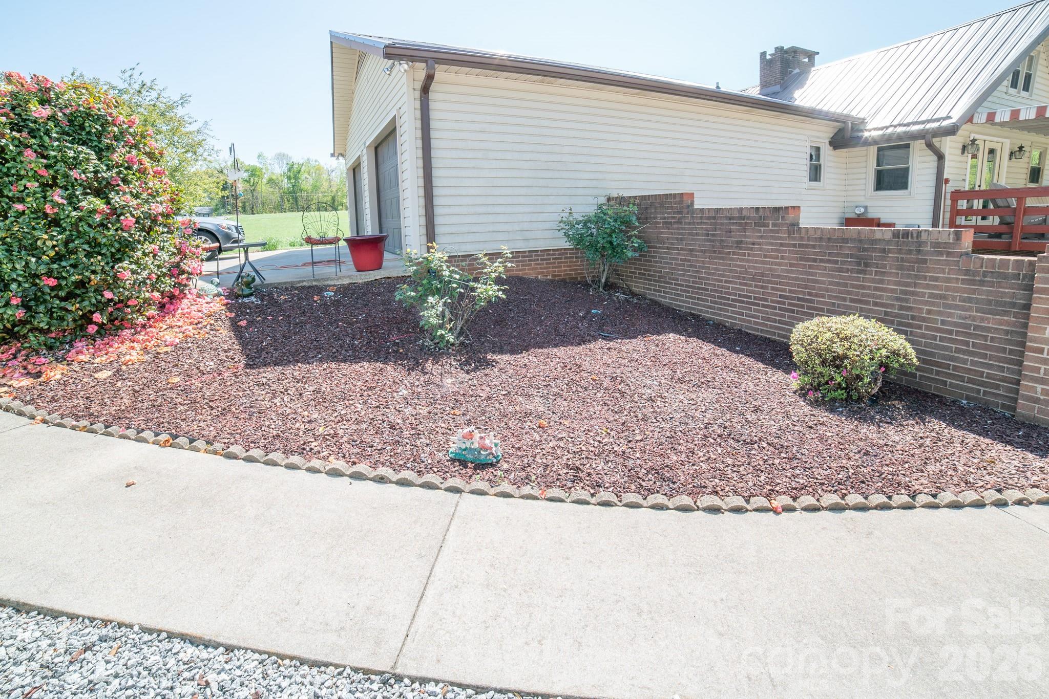 1368 Cajah Mountain Road — Hudson