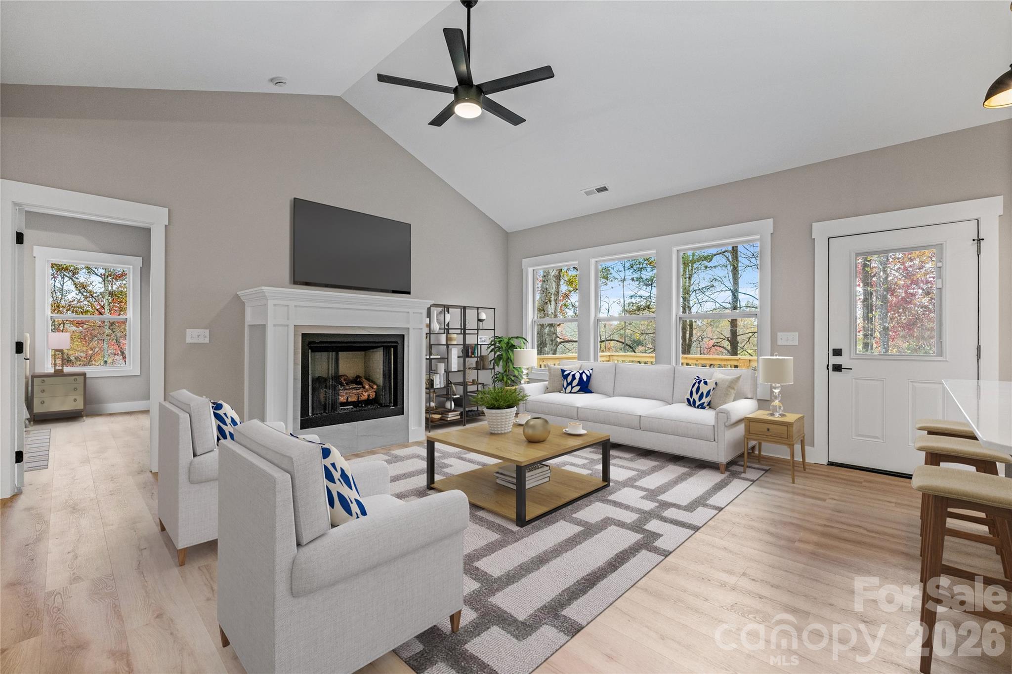 72 Canary Lane — Hendersonville