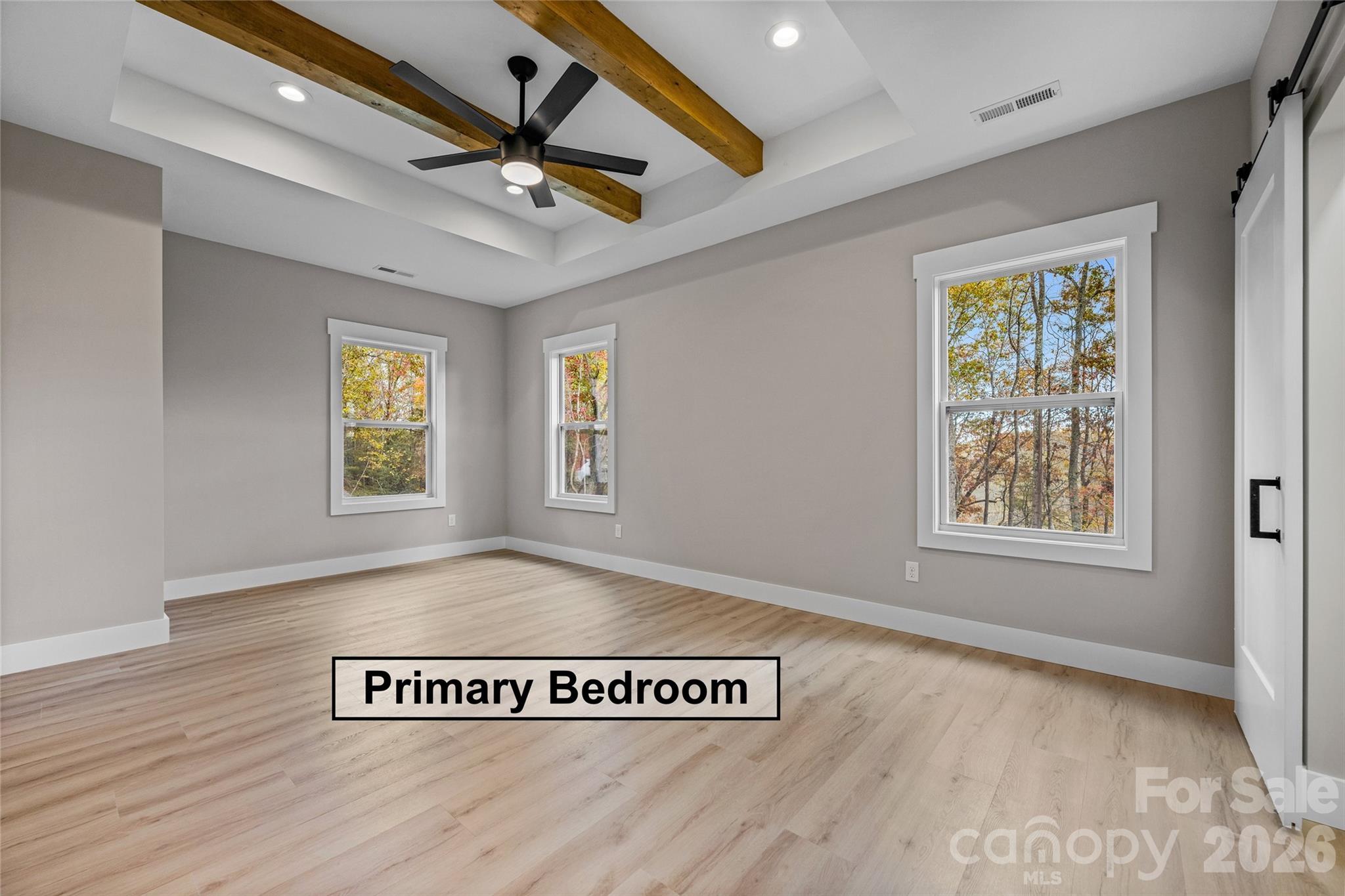 72 Canary Lane — Hendersonville