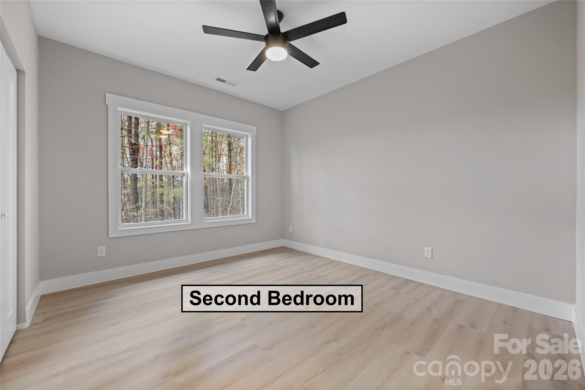72 Canary Lane — Hendersonville