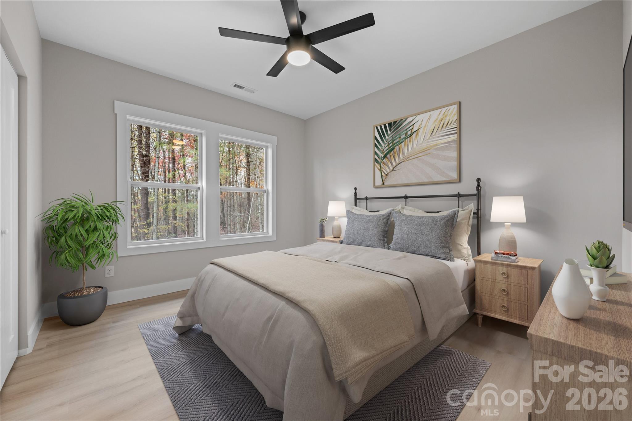 72 Canary Lane — Hendersonville