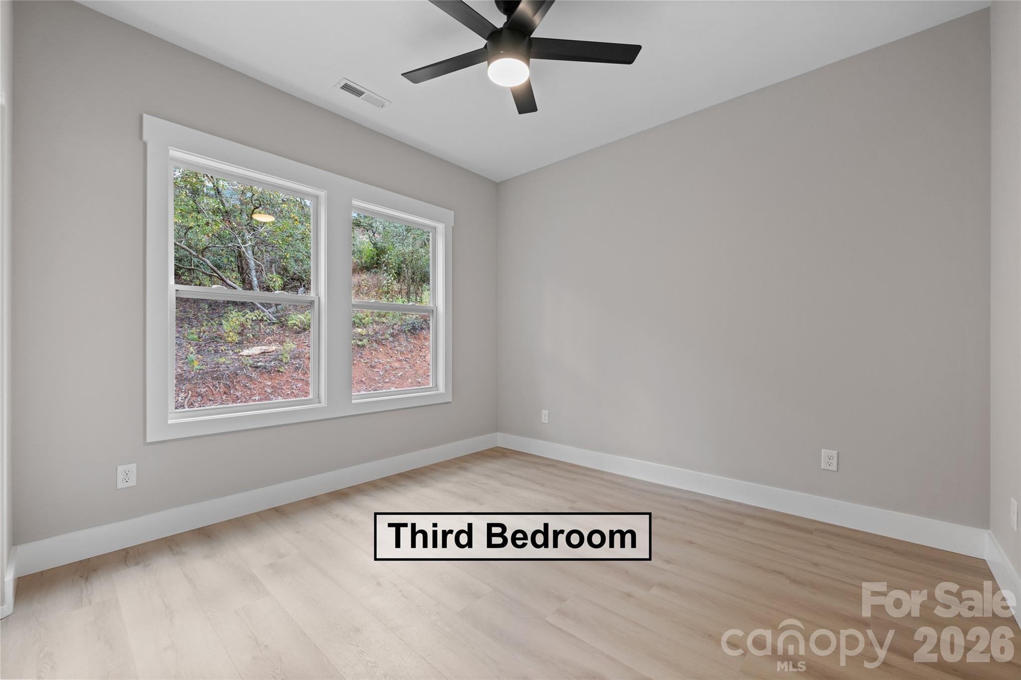 72 Canary Lane — Hendersonville