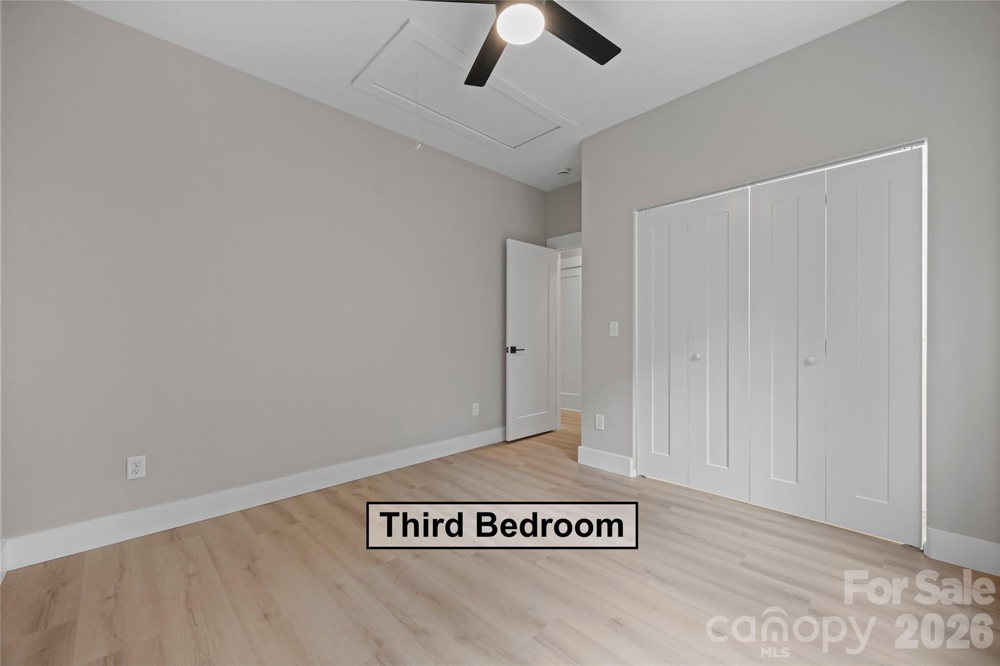 72 Canary Lane — Hendersonville