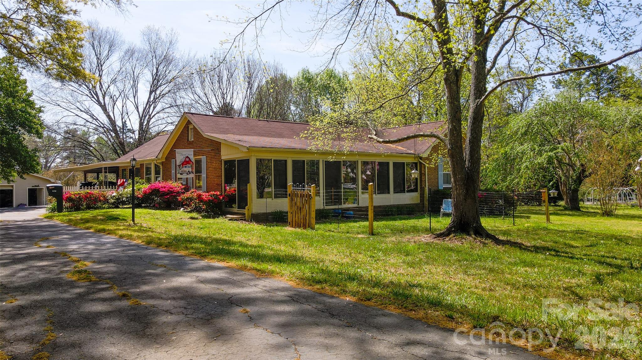 9730 Mount Holly Huntersville Road — Huntersville