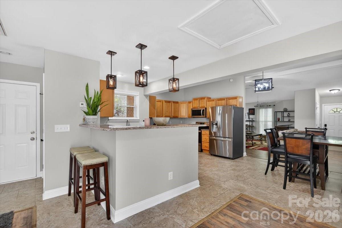 6308 Pineburr Road — Charlotte