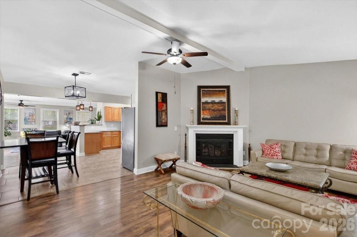 6308 Pineburr Road — Charlotte