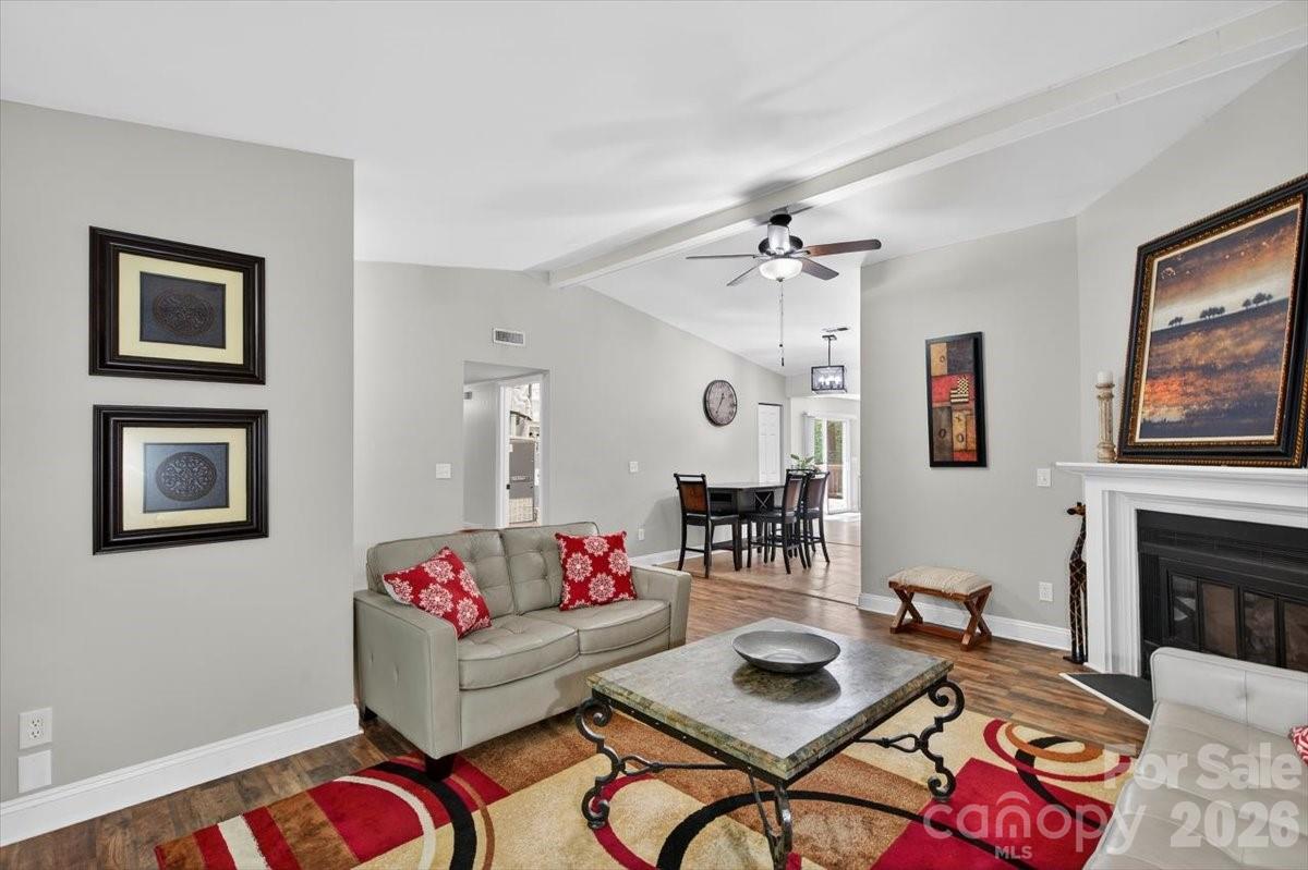 6308 Pineburr Road — Charlotte