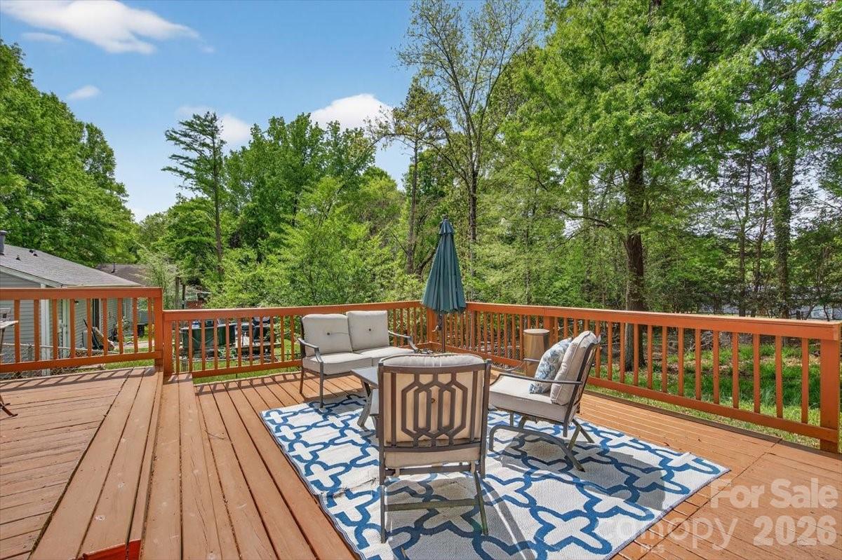 6308 Pineburr Road — Charlotte