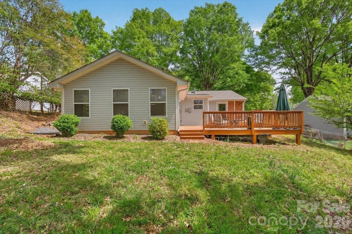 6308 Pineburr Road — Charlotte