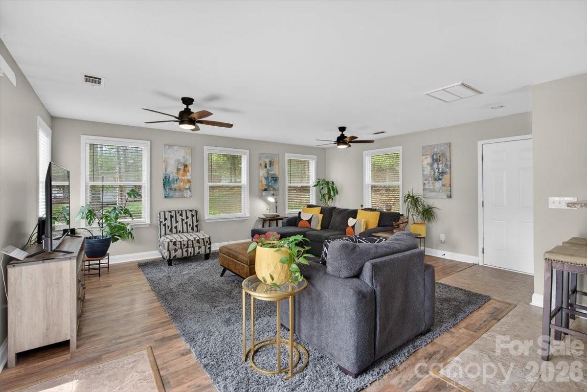 6308 Pineburr Road — Charlotte