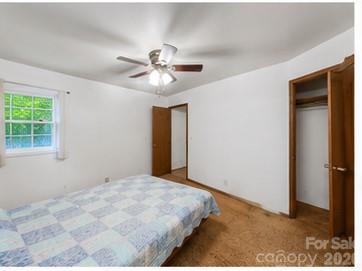 625 Stillwater Court — Clover
