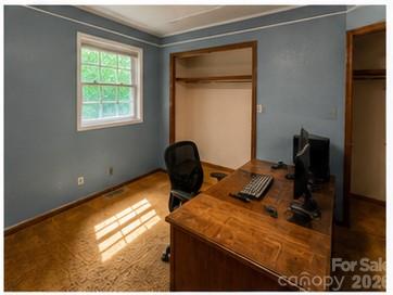625 Stillwater Court — Clover