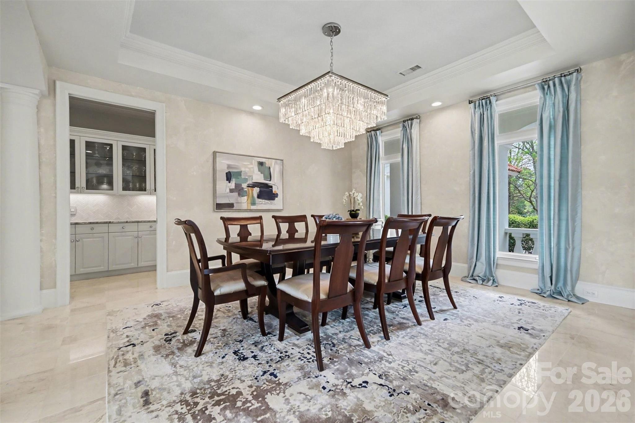 7225 Governors Row — Charlotte