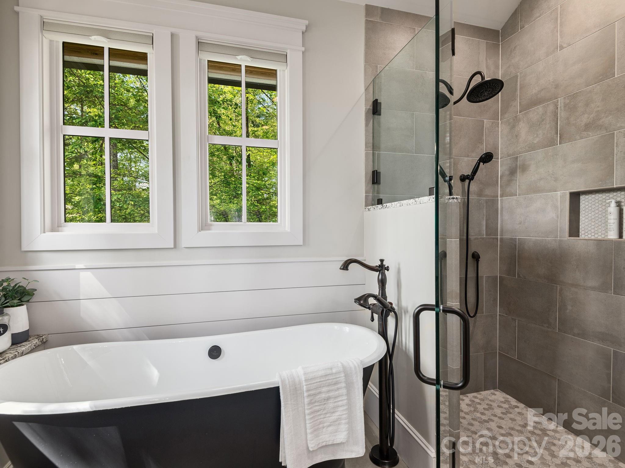 41 Hawberry Court — Asheville