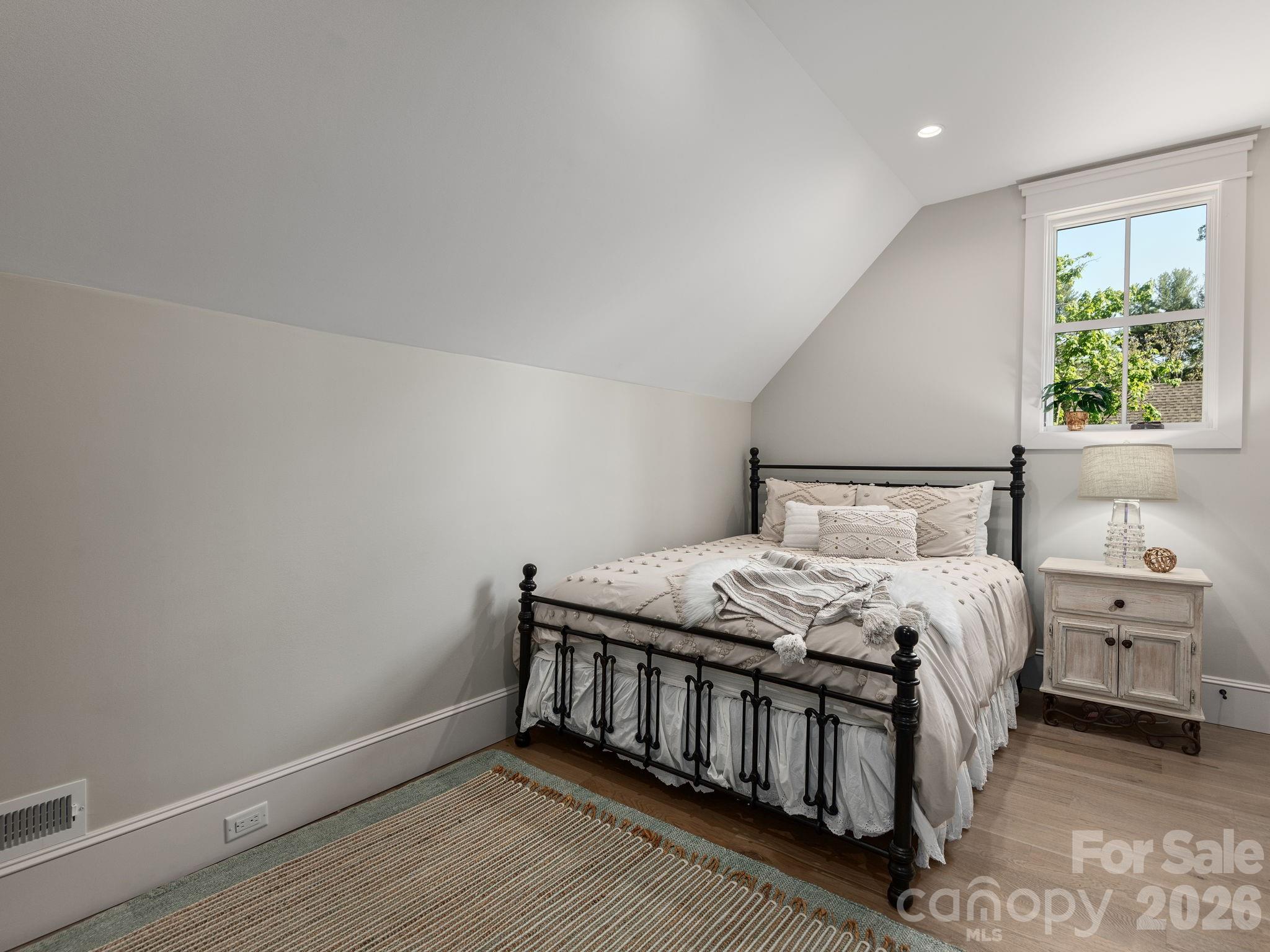 41 Hawberry Court — Asheville