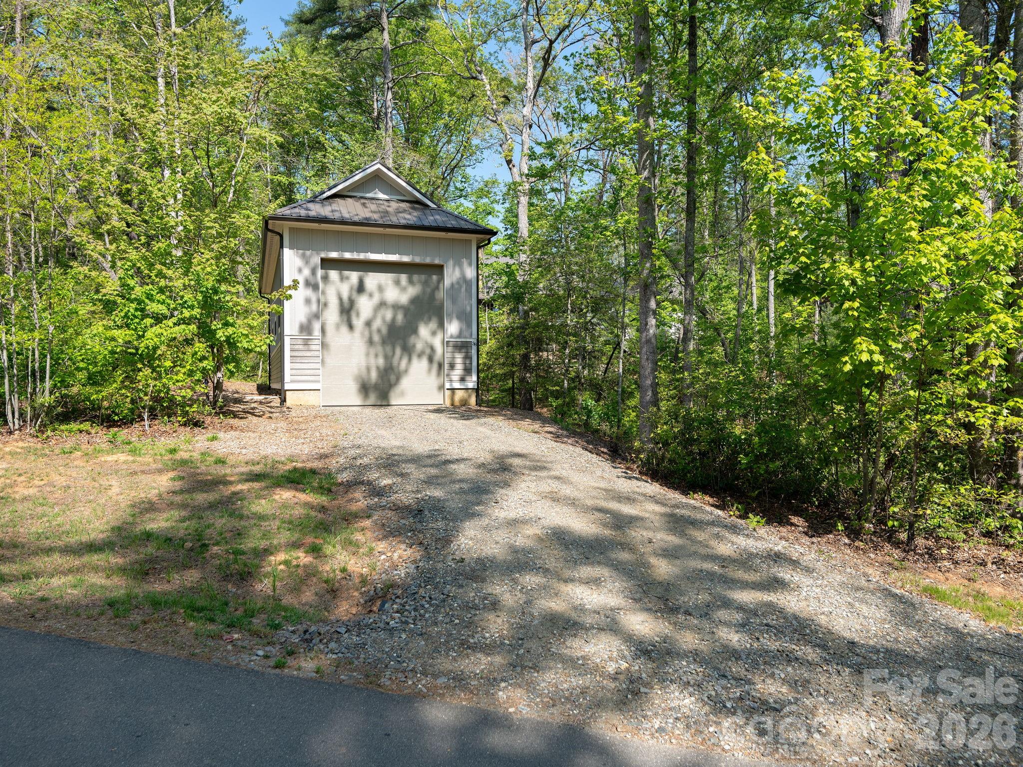41 Hawberry Court — Asheville