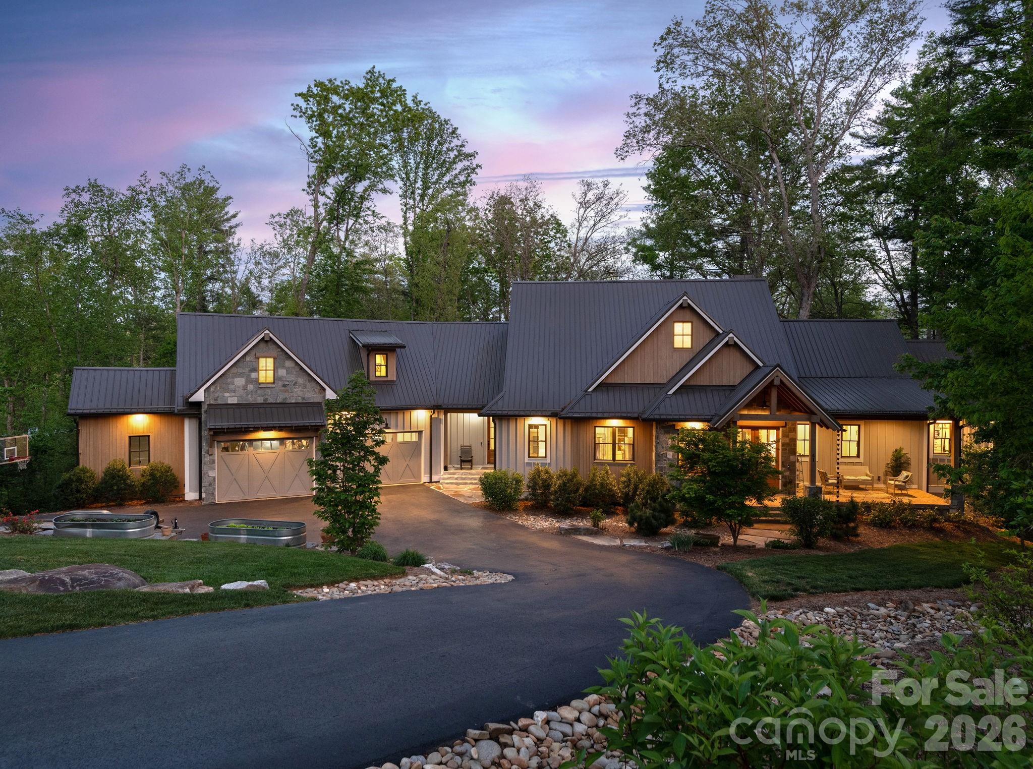 41 Hawberry Court — Asheville