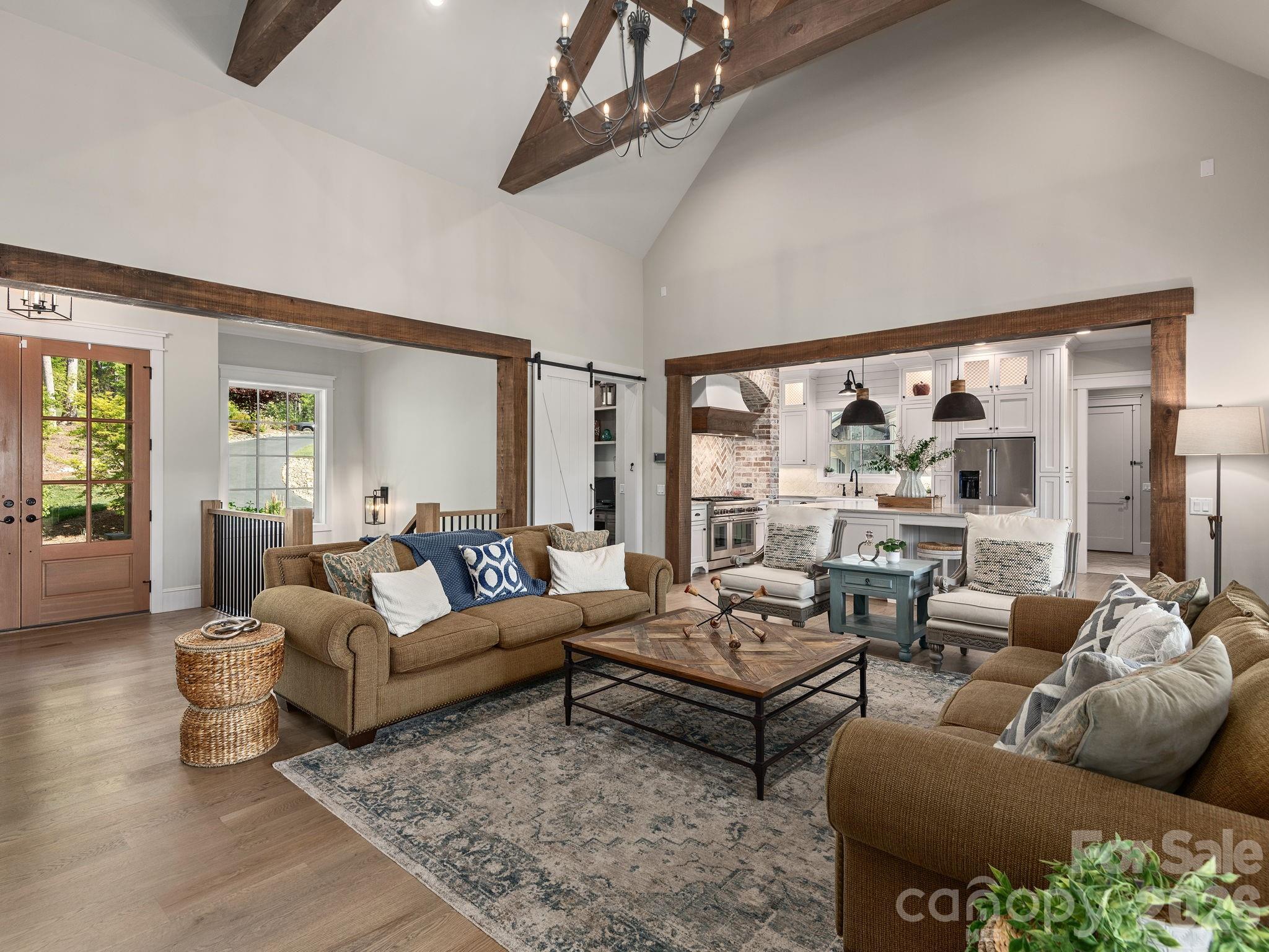 41 Hawberry Court — Asheville
