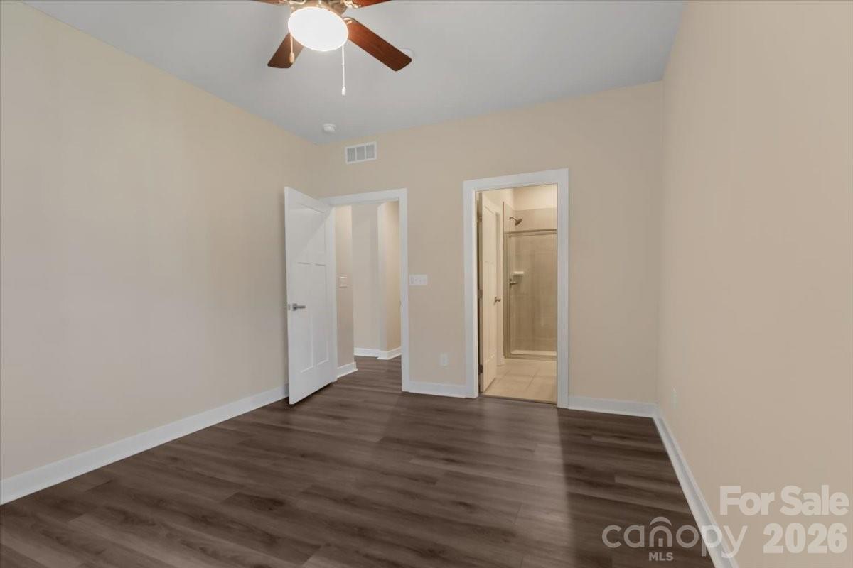 202 Tetcott Street — Mooresville