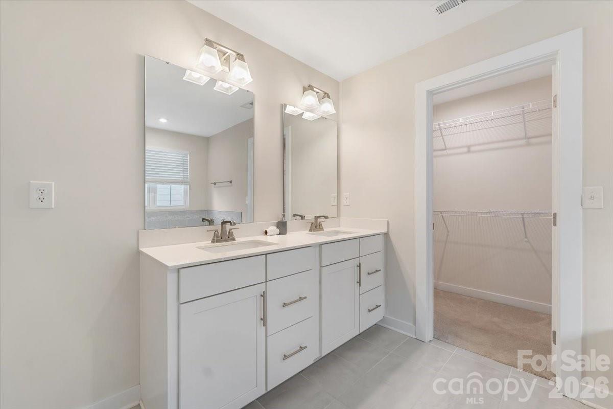 202 Tetcott Street — Mooresville
