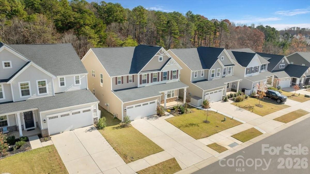 202 Tetcott Street — Mooresville