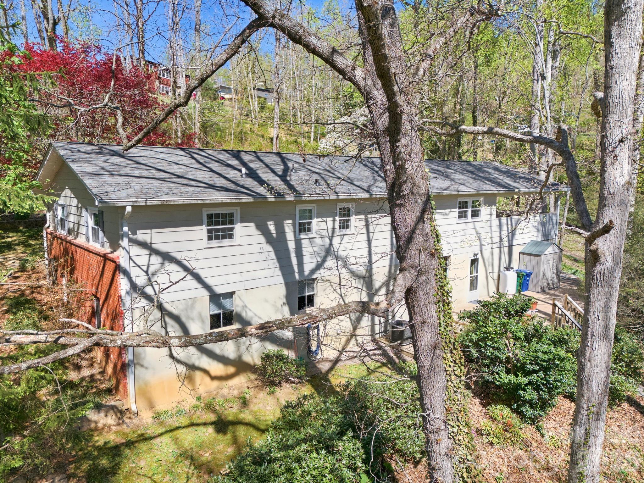 50 Hemlock Street — Arden