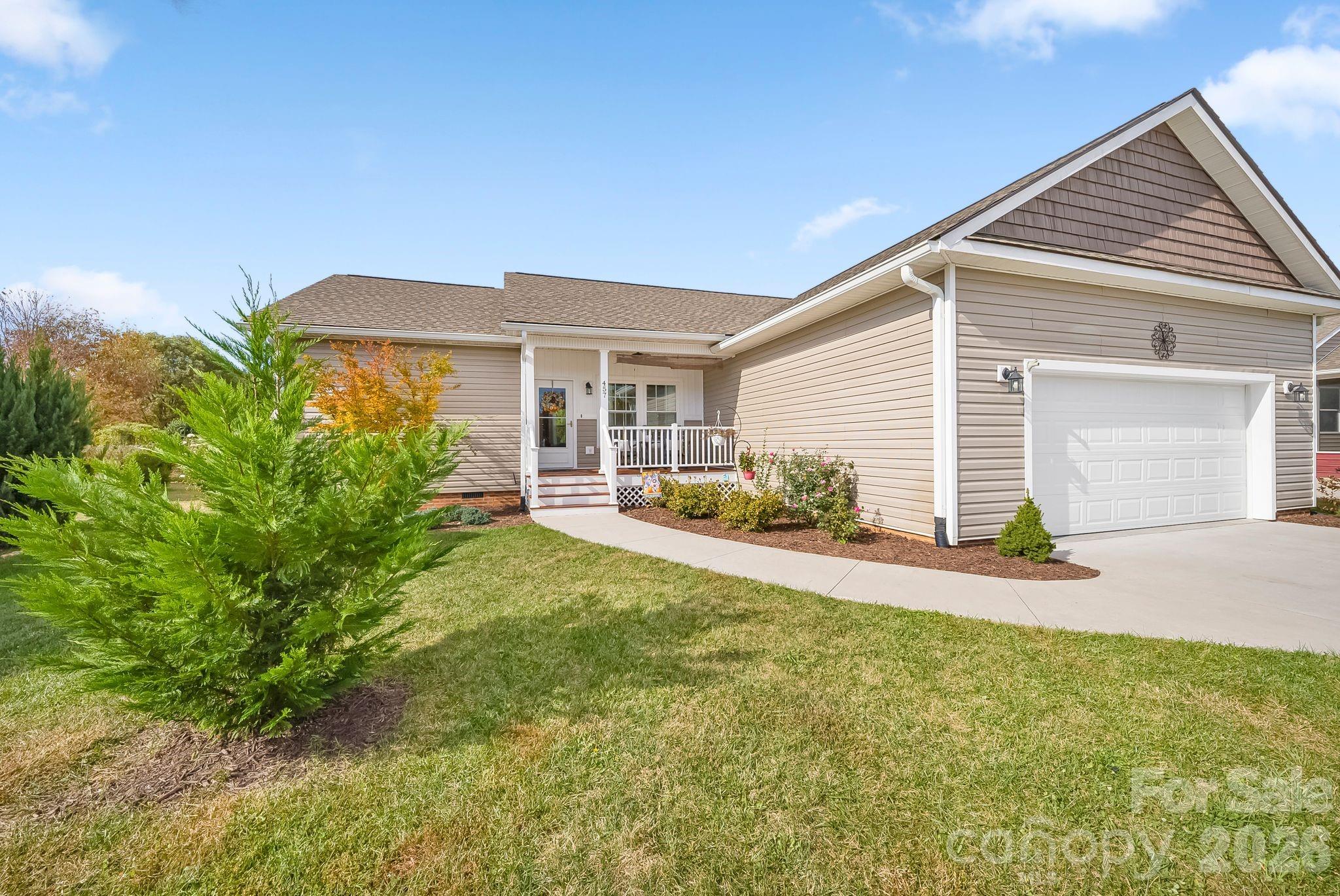 457 Riverwind Drive — Hendersonville
