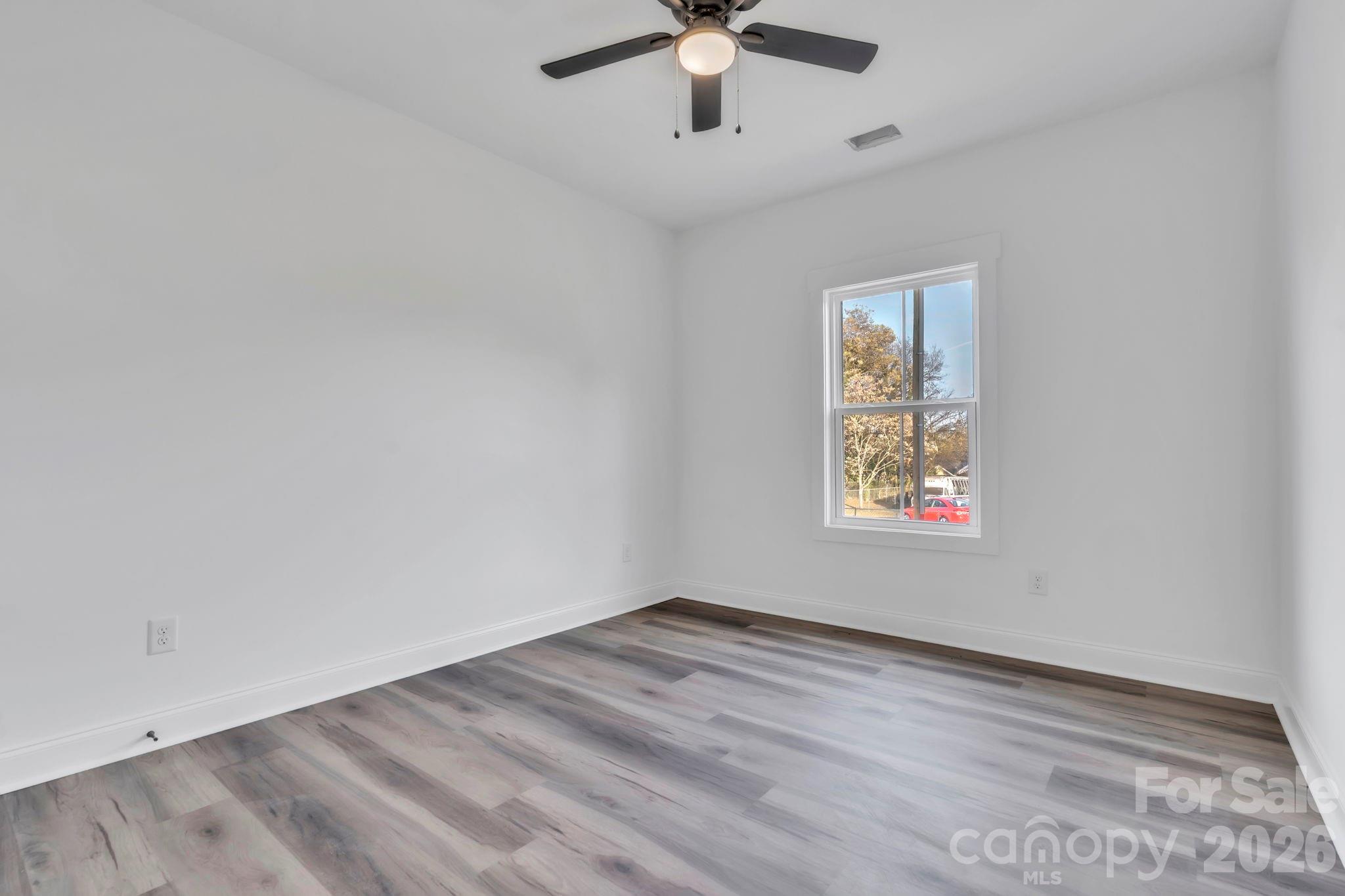 54 3rd Avenue — Greenville