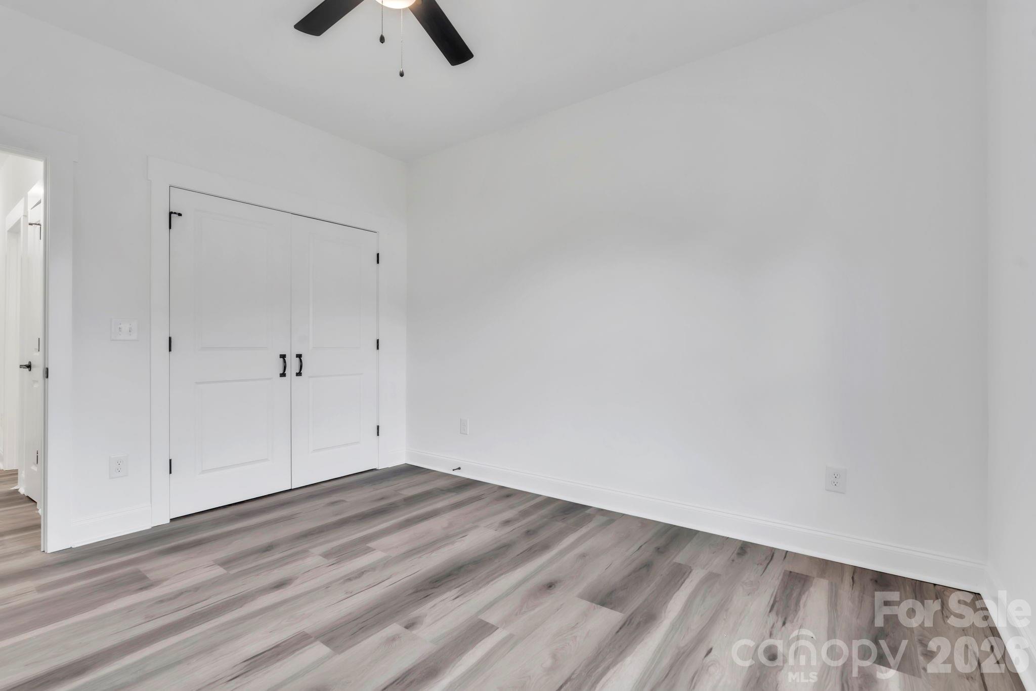 54 3rd Avenue — Greenville