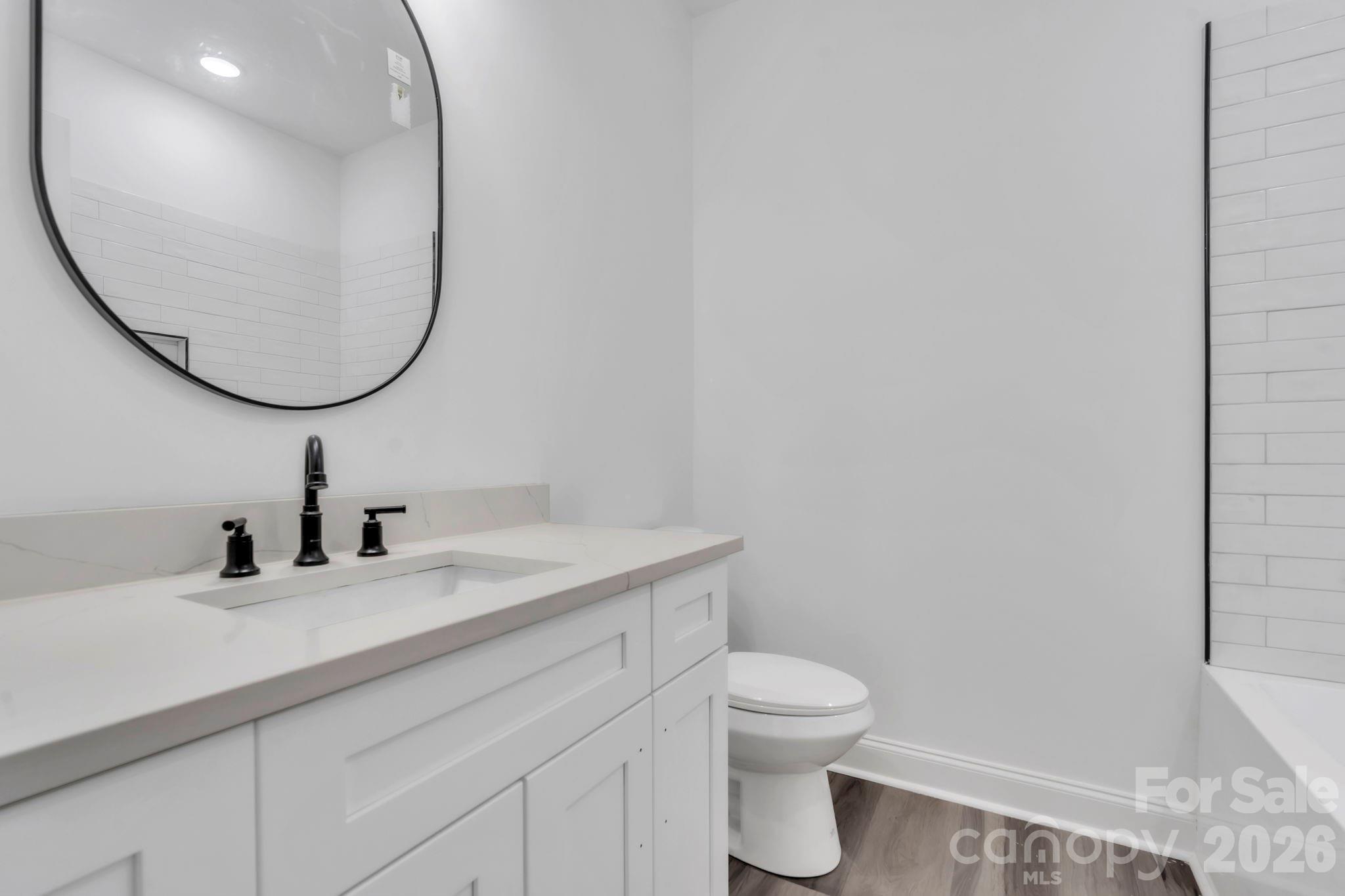 54 3rd Avenue — Greenville