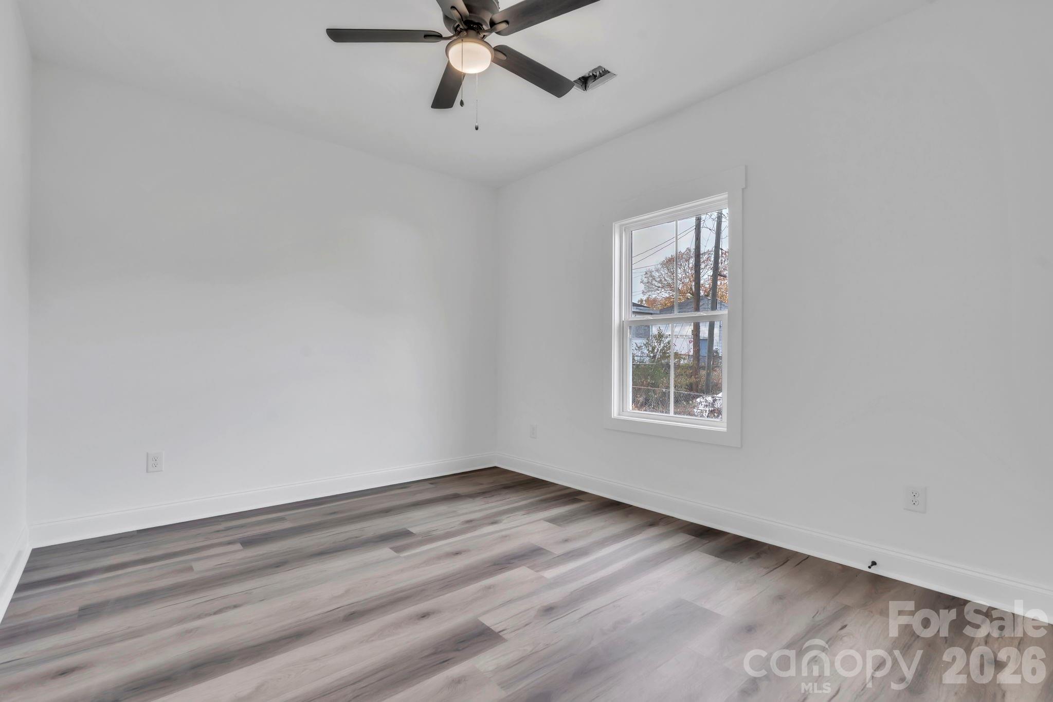 54 3rd Avenue — Greenville