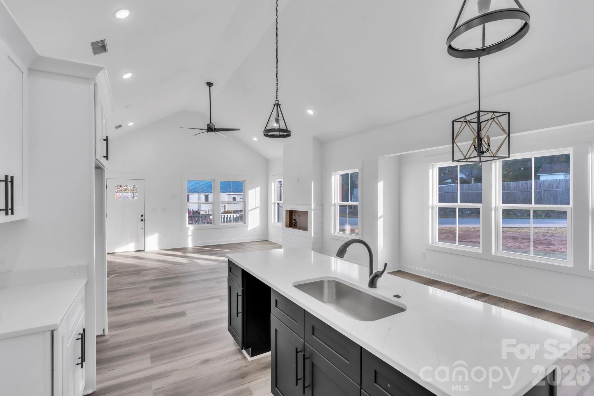 54 3rd Avenue — Greenville